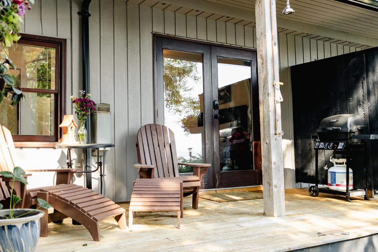 Lunar Cove Inn Charters And Tours 토피노 외부 사진